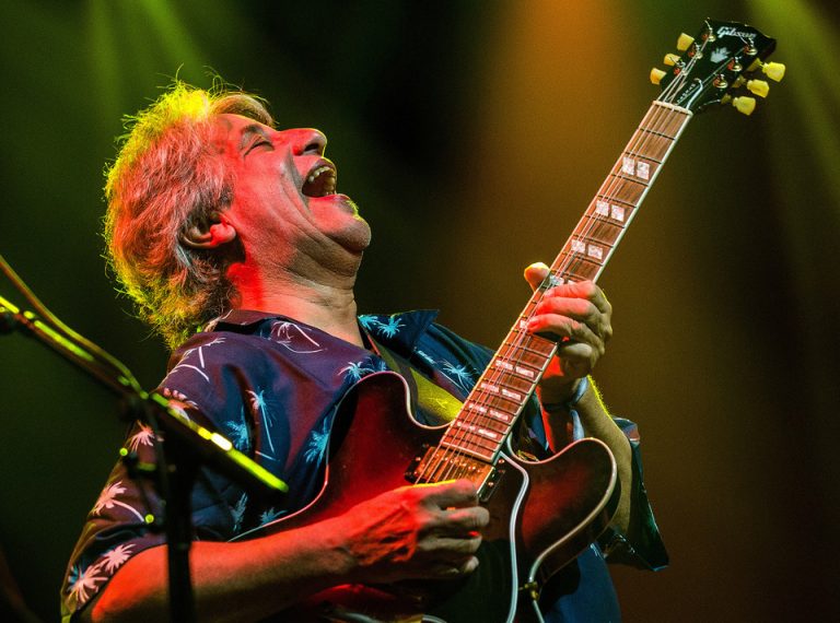 Sonny Gullage and Chris Cain shine at Calgary’s International Blues